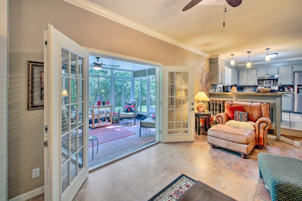 Charming Hot Springs Home With Sunroom And Yard Esterno foto