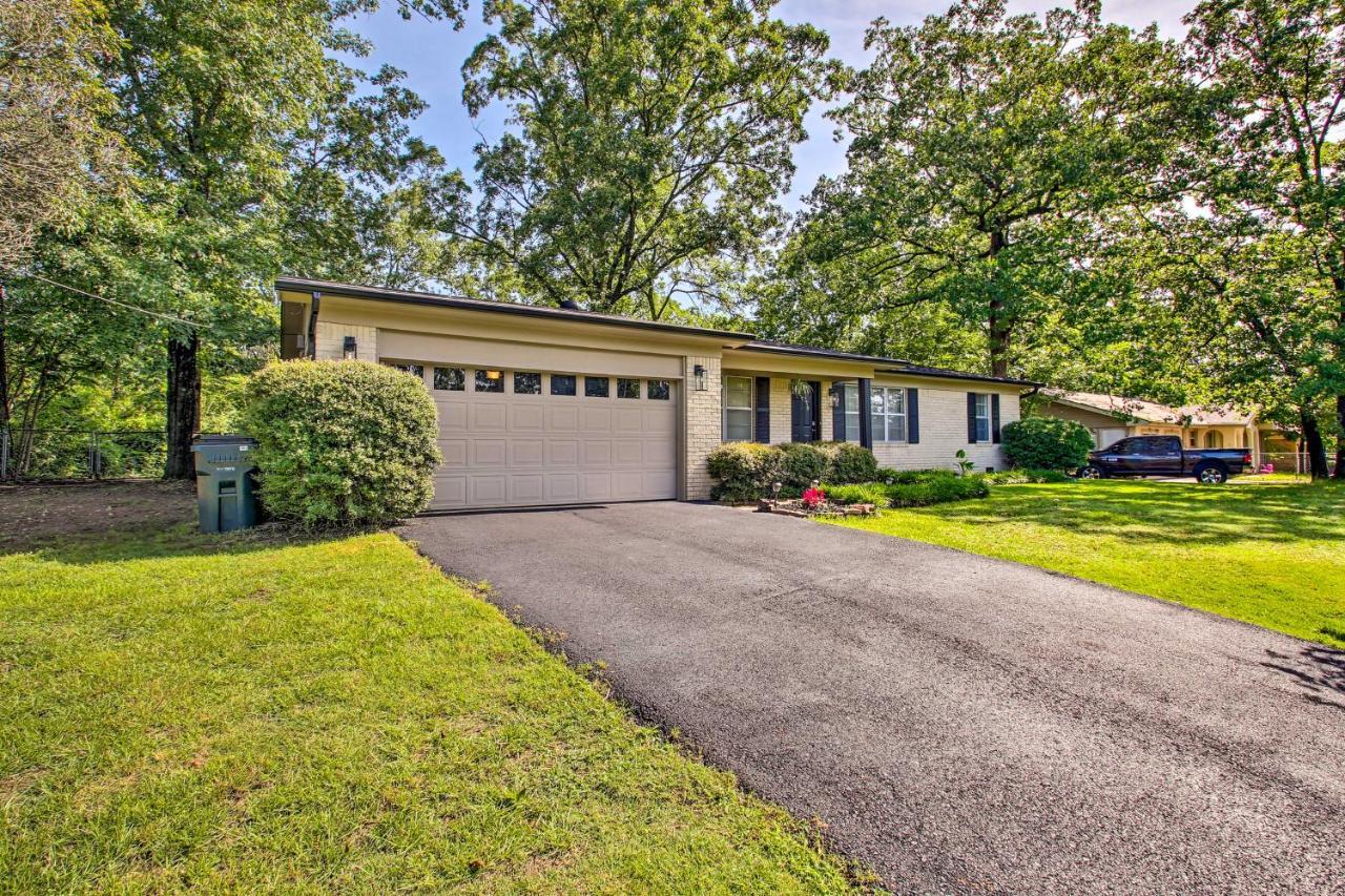 Charming Hot Springs Home With Sunroom And Yard Esterno foto